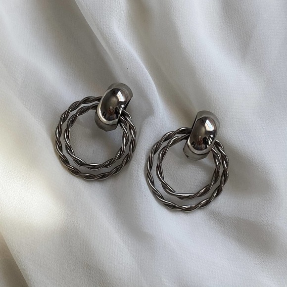 Vintage Jewelry - VTG Silver Double Twisted Hoop Earrings